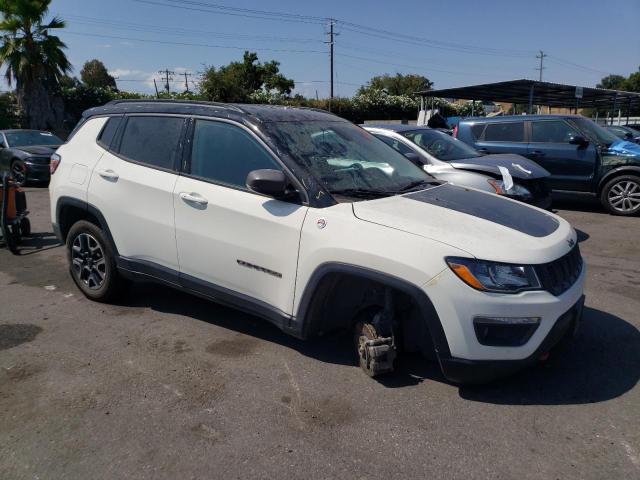 Photo 3 VIN: 3C4NJDDB9KT668018 - JEEP COMPASS 