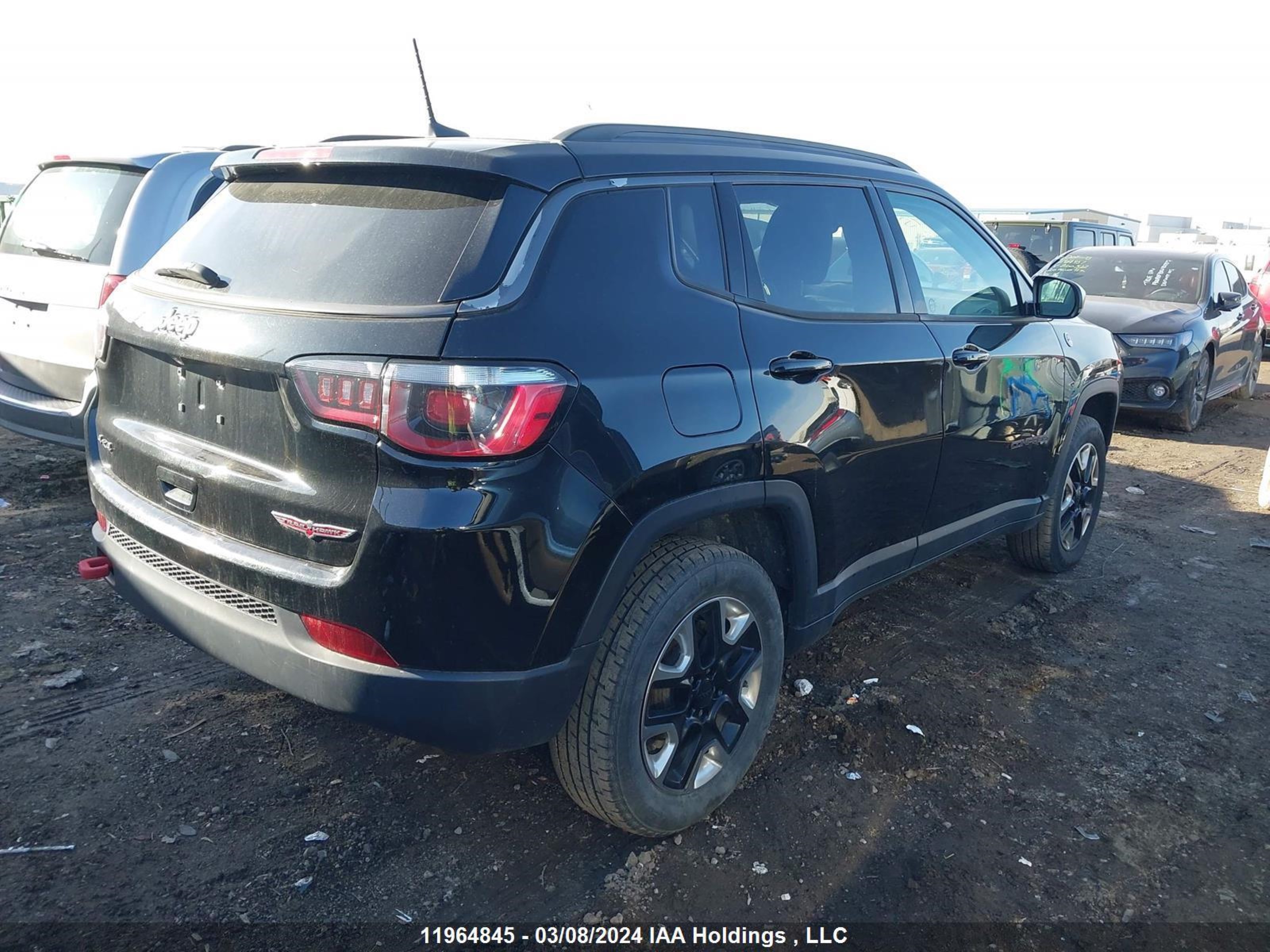 Photo 3 VIN: 3C4NJDDBXHT610914 - JEEP COMPASS 