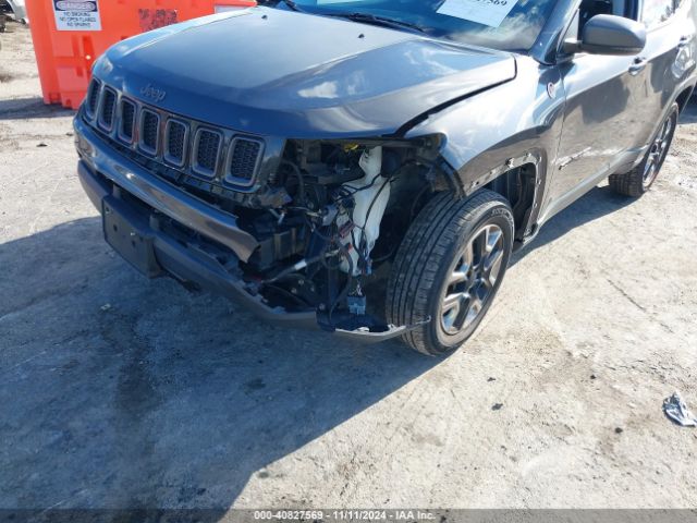 Photo 5 VIN: 3C4NJDDBXJT174572 - JEEP COMPASS 