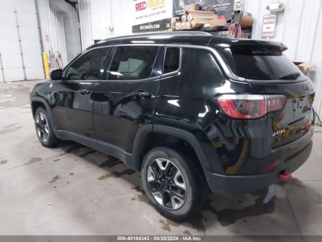 Photo 2 VIN: 3C4NJDDBXJT207330 - JEEP COMPASS 