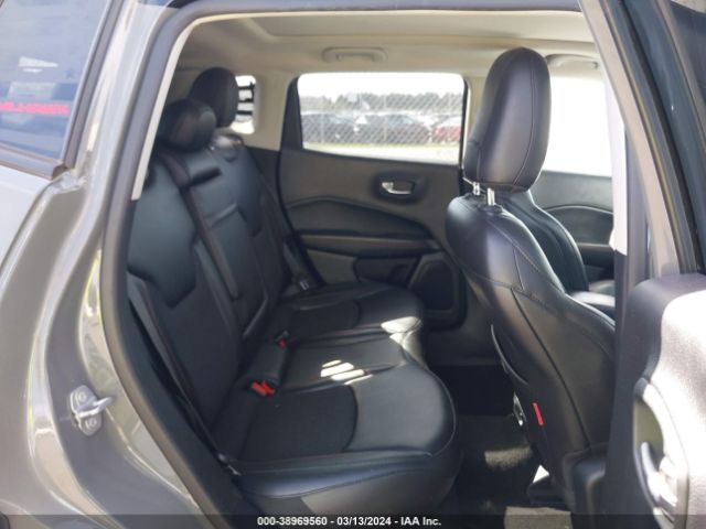 Photo 7 VIN: 3C4NJDDBXKT675284 - JEEP COMPASS 