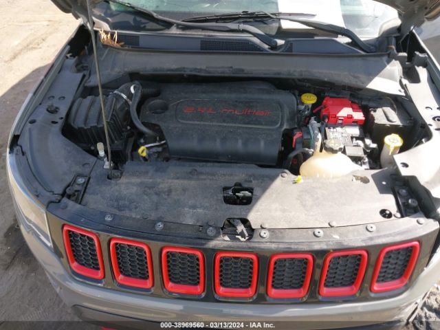 Photo 9 VIN: 3C4NJDDBXKT675284 - JEEP COMPASS 