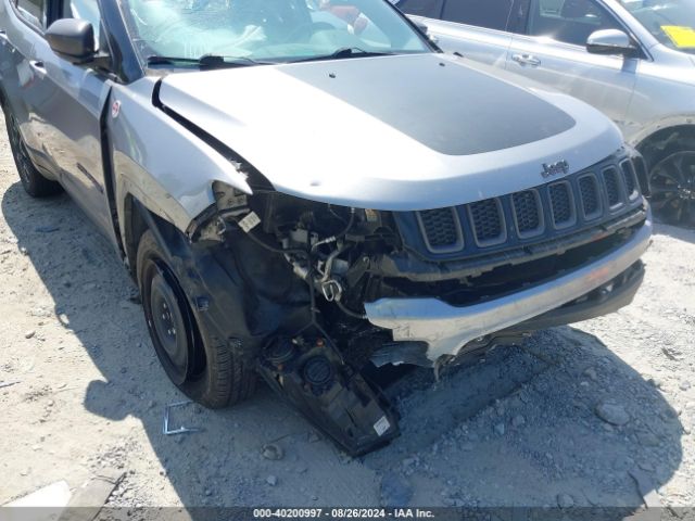 Photo 5 VIN: 3C4NJDDBXKT721258 - JEEP COMPASS 