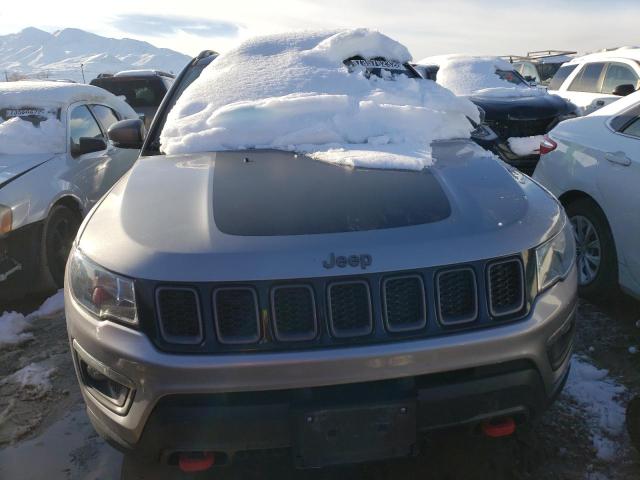 Photo 4 VIN: 3C4NJDDBXKT733099 - JEEP COMPASS TR 