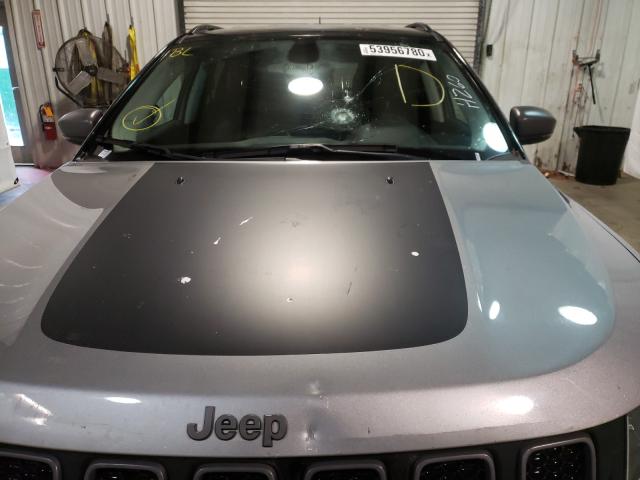 Photo 8 VIN: 3C4NJDDBXKT733197 - JEEP COMPASS TR 