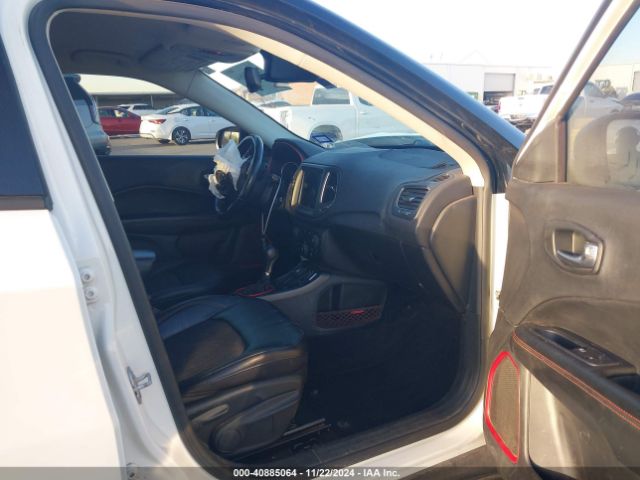 Photo 4 VIN: 3C4NJDDBXLT122040 - JEEP COMPASS 