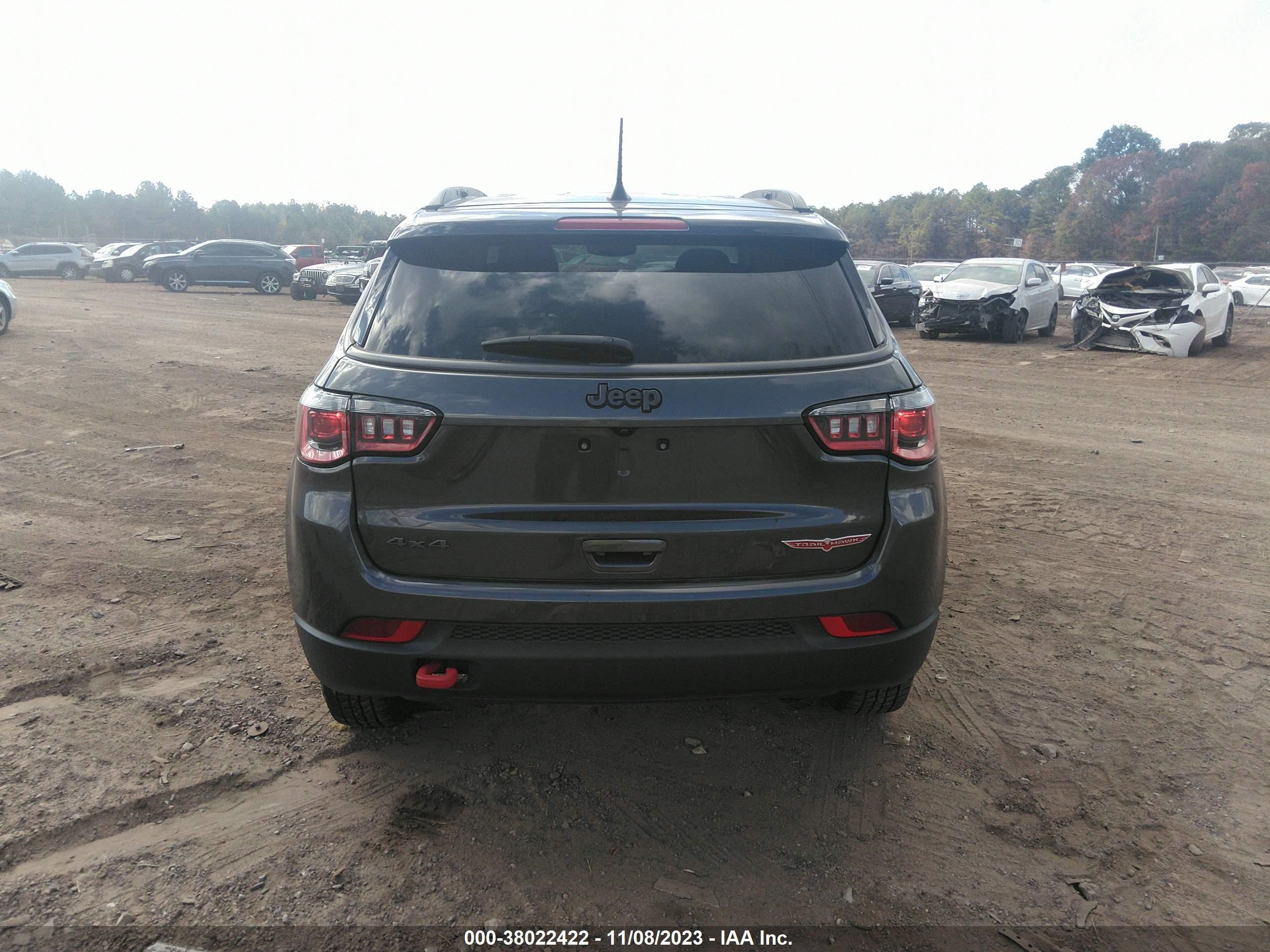 Photo 15 VIN: 3C4NJDDBXMT589900 - JEEP COMPASS 