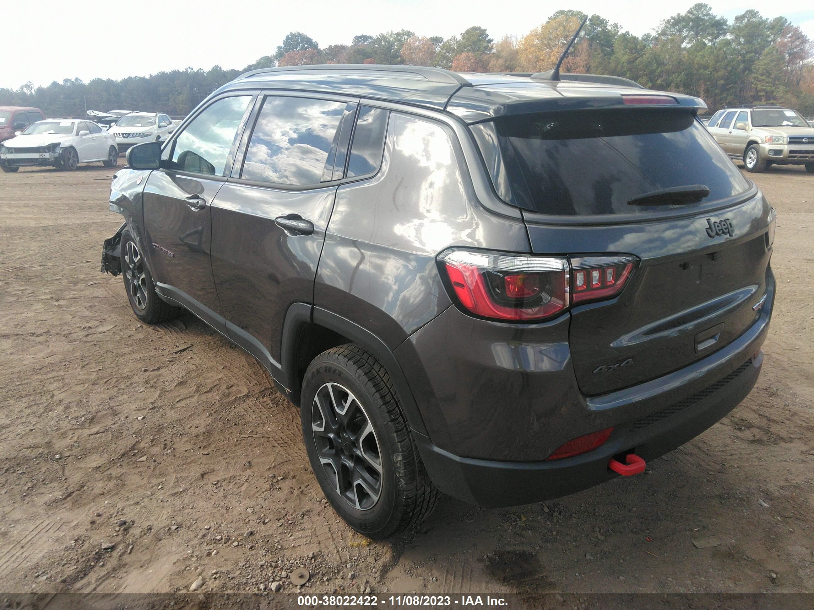 Photo 2 VIN: 3C4NJDDBXMT589900 - JEEP COMPASS 