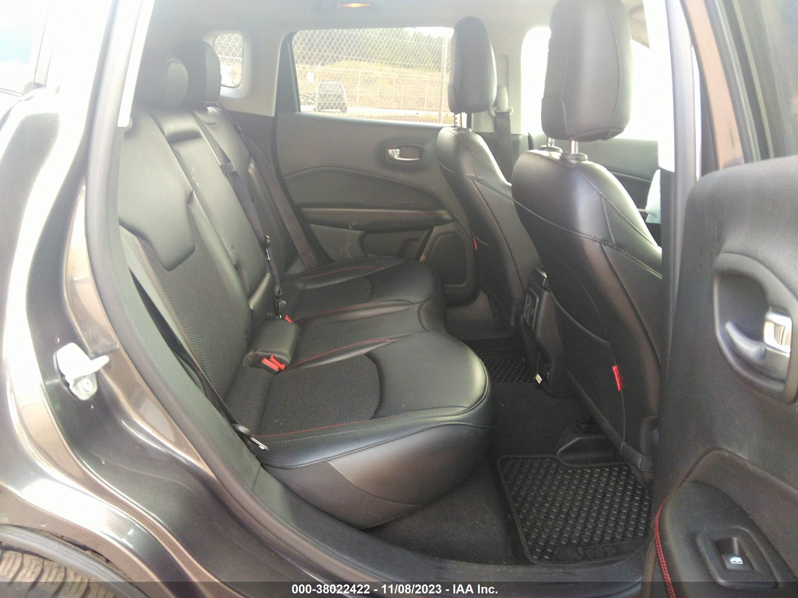 Photo 7 VIN: 3C4NJDDBXMT589900 - JEEP COMPASS 