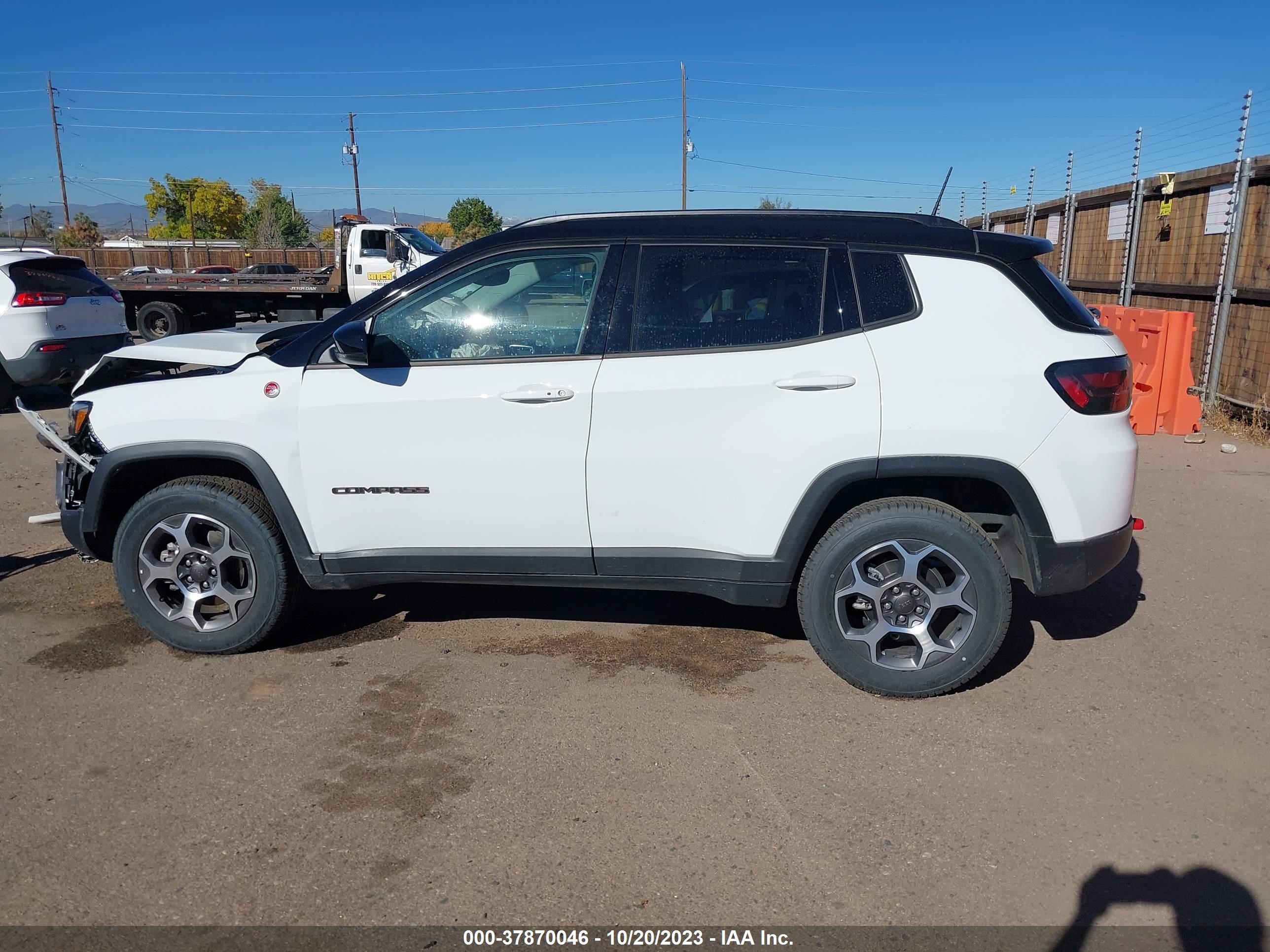 Photo 12 VIN: 3C4NJDDBXNT227695 - JEEP COMPASS 