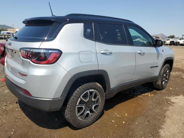 Photo 2 VIN: 3C4NJDDN2RT144911 - JEEP COMPASS TR 