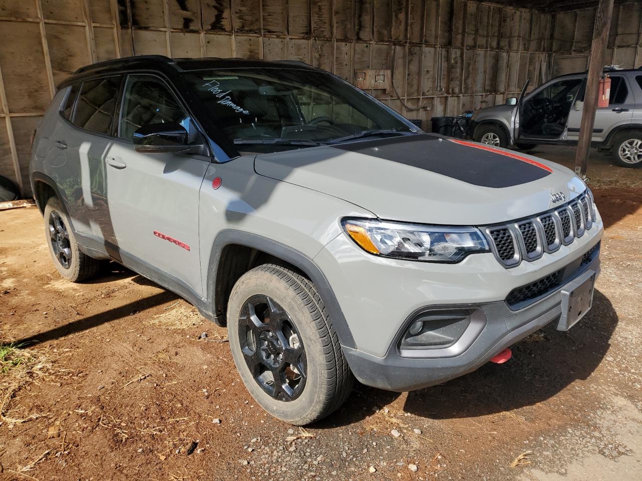 Photo 3 VIN: 3C4NJDDN8PT522551 - JEEP COMPASS 