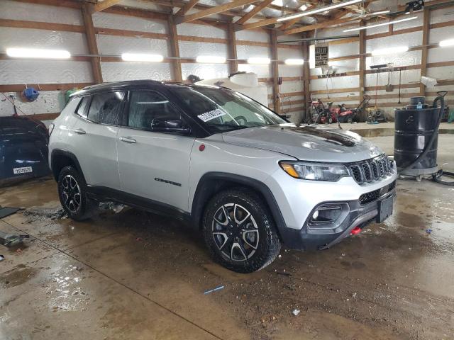 Photo 3 VIN: 3C4NJDDN8RT117731 - JEEP COMPASS TR 