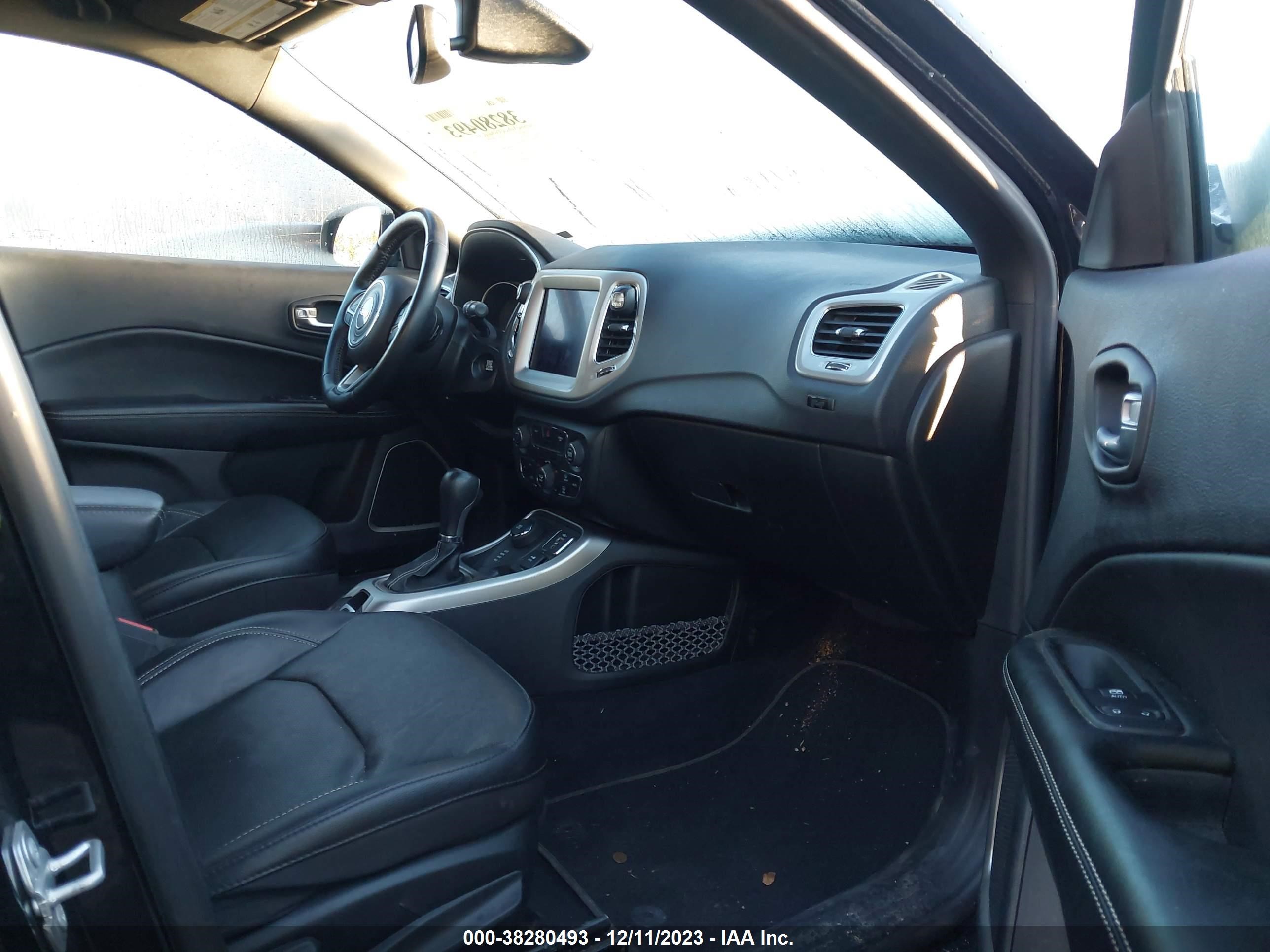 Photo 4 VIN: 3C4NJDEB7MT603704 - JEEP COMPASS 