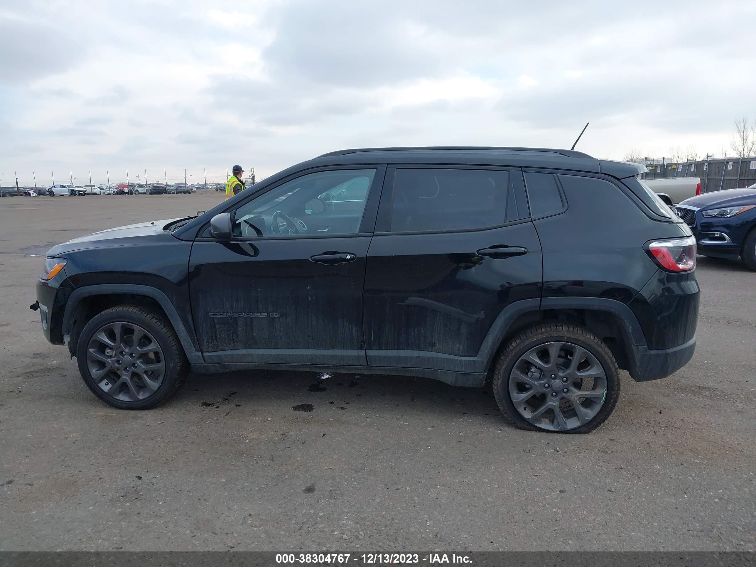 Photo 13 VIN: 3C4NJDEB9MT601226 - JEEP COMPASS 