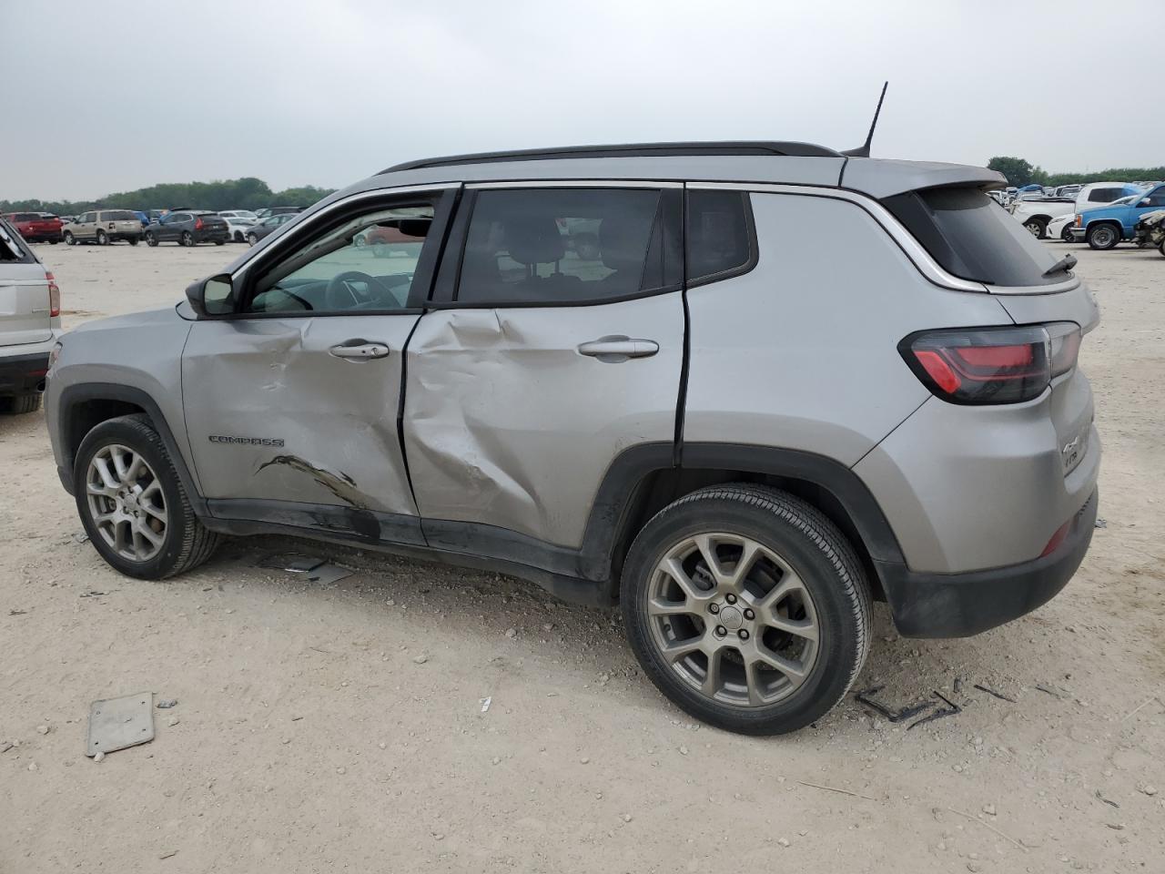 Photo 1 VIN: 3C4NJDFB5NT113410 - JEEP COMPASS 