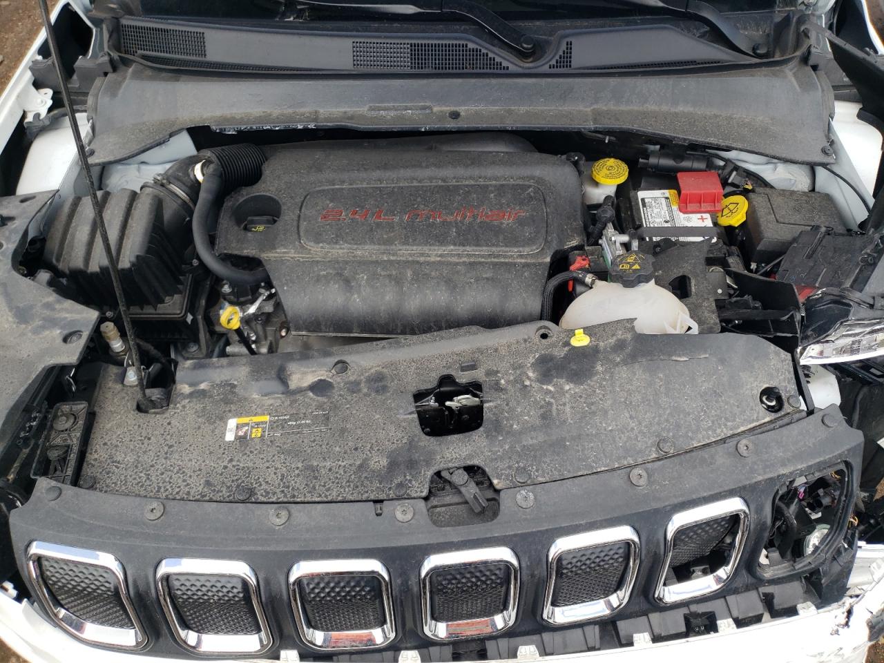 Photo 10 VIN: 3C4NJDFB6NT197009 - JEEP COMPASS 