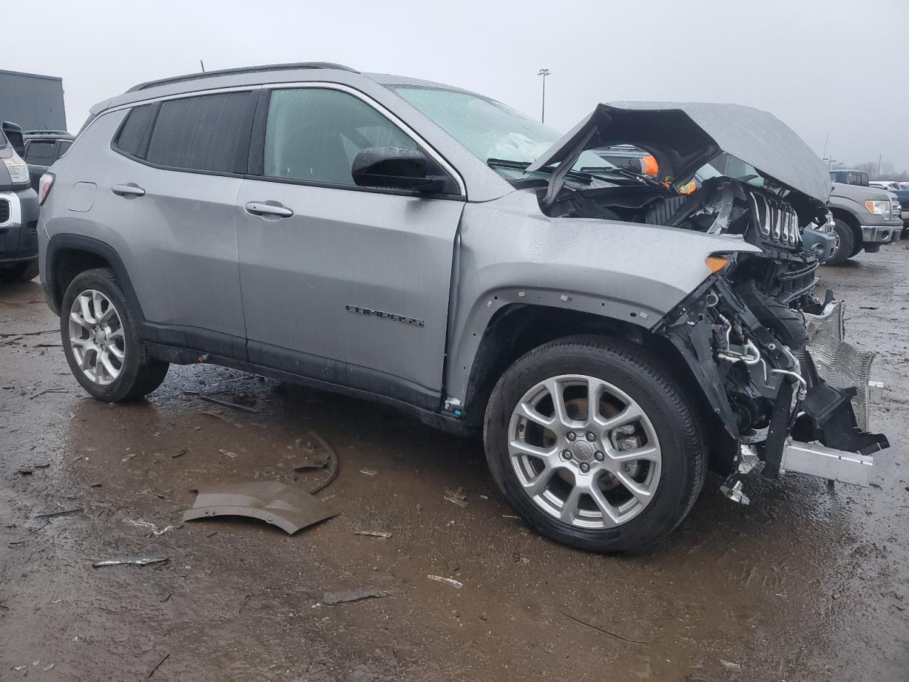 Photo 3 VIN: 3C4NJDFBXNT218833 - JEEP COMPASS 