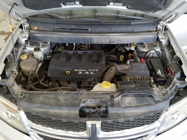 Photo 6 VIN: 3C4PDCAB0CT167745 - DODGE JOURNEY SE 