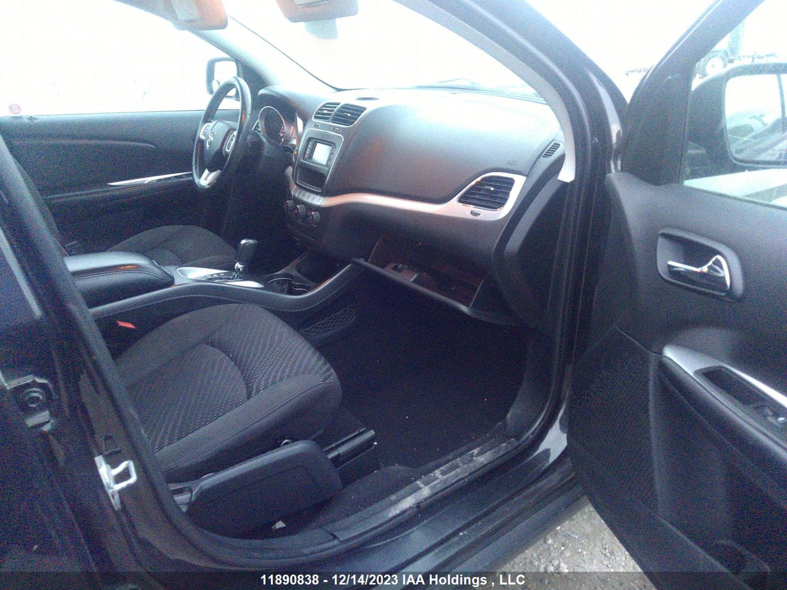 Photo 4 VIN: 3C4PDCAB0CT169687 - DODGE JOURNEY 