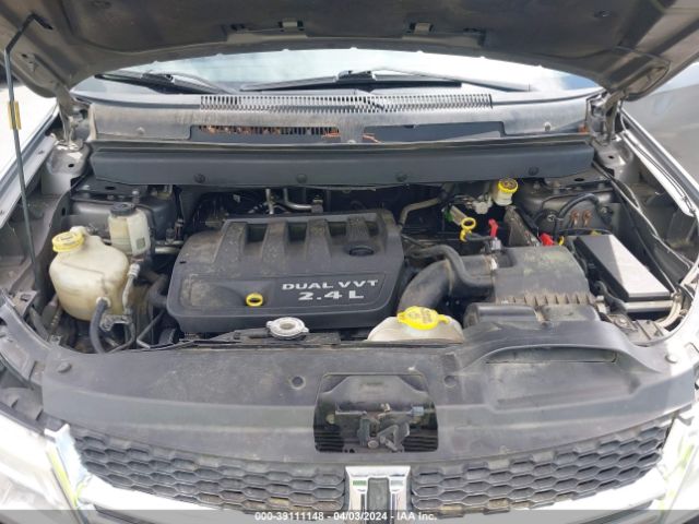 Photo 9 VIN: 3C4PDCAB0CT255176 - DODGE JOURNEY 