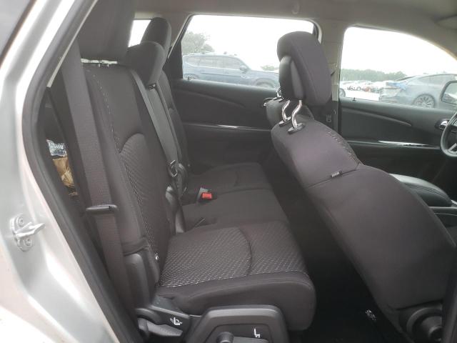 Photo 9 VIN: 3C4PDCAB0DT715728 - DODGE JOURNEY SE 