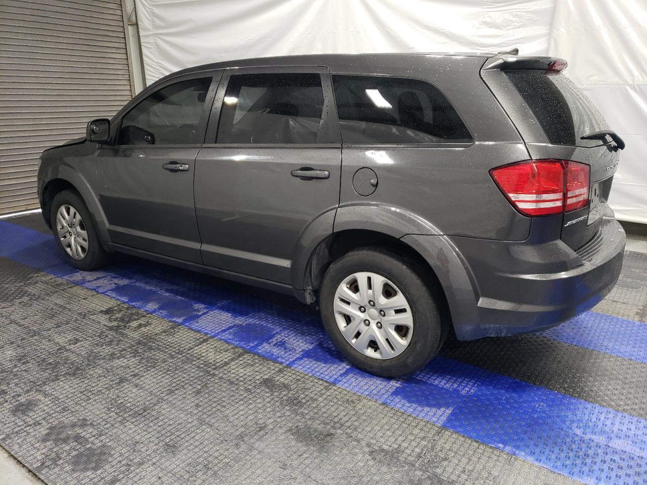 Photo 1 VIN: 3C4PDCAB0FT670714 - DODGE JOURNEY 