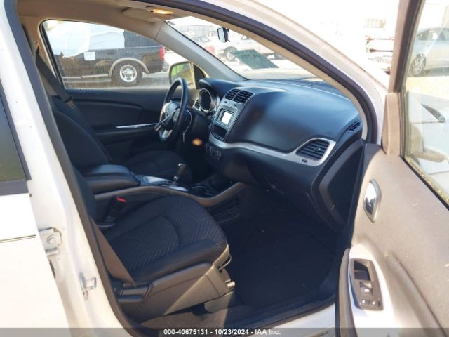 Photo 4 VIN: 3C4PDCAB0JT158895 - DODGE JOURNEY 