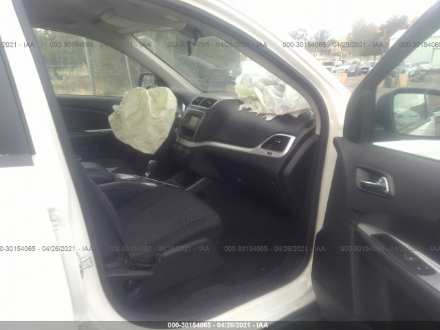 Photo 4 VIN: 3C4PDCAB0JT272962 - DODGE JOURNEY 