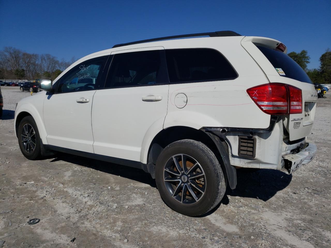 Photo 1 VIN: 3C4PDCAB0JT375718 - DODGE JOURNEY 