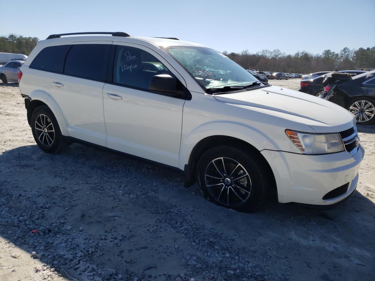 Photo 3 VIN: 3C4PDCAB0JT375718 - DODGE JOURNEY 