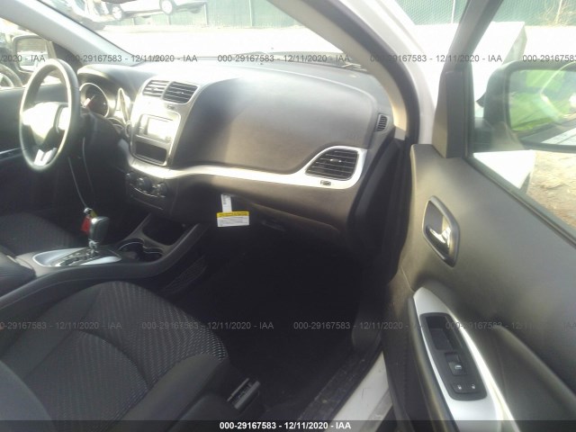 Photo 4 VIN: 3C4PDCAB0JT506162 - DODGE JOURNEY 