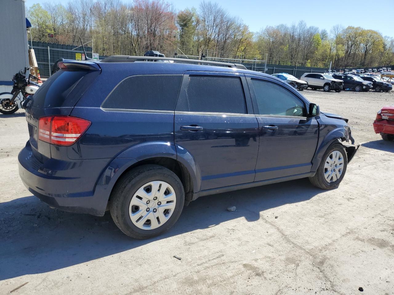 Photo 2 VIN: 3C4PDCAB0JT508848 - DODGE JOURNEY 