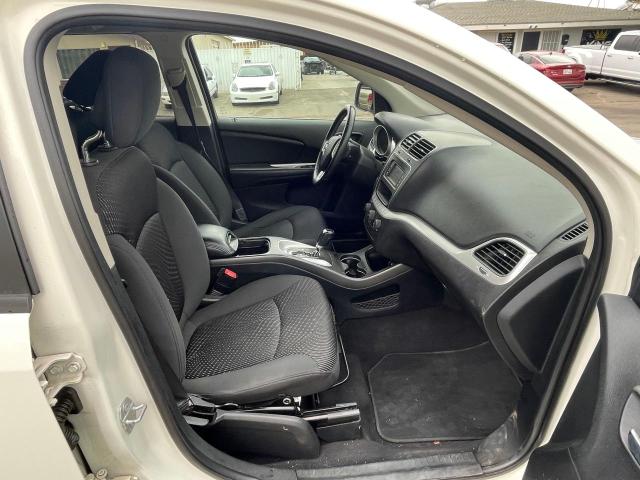 Photo 4 VIN: 3C4PDCAB0JT520790 - DODGE JOURNEY SE 