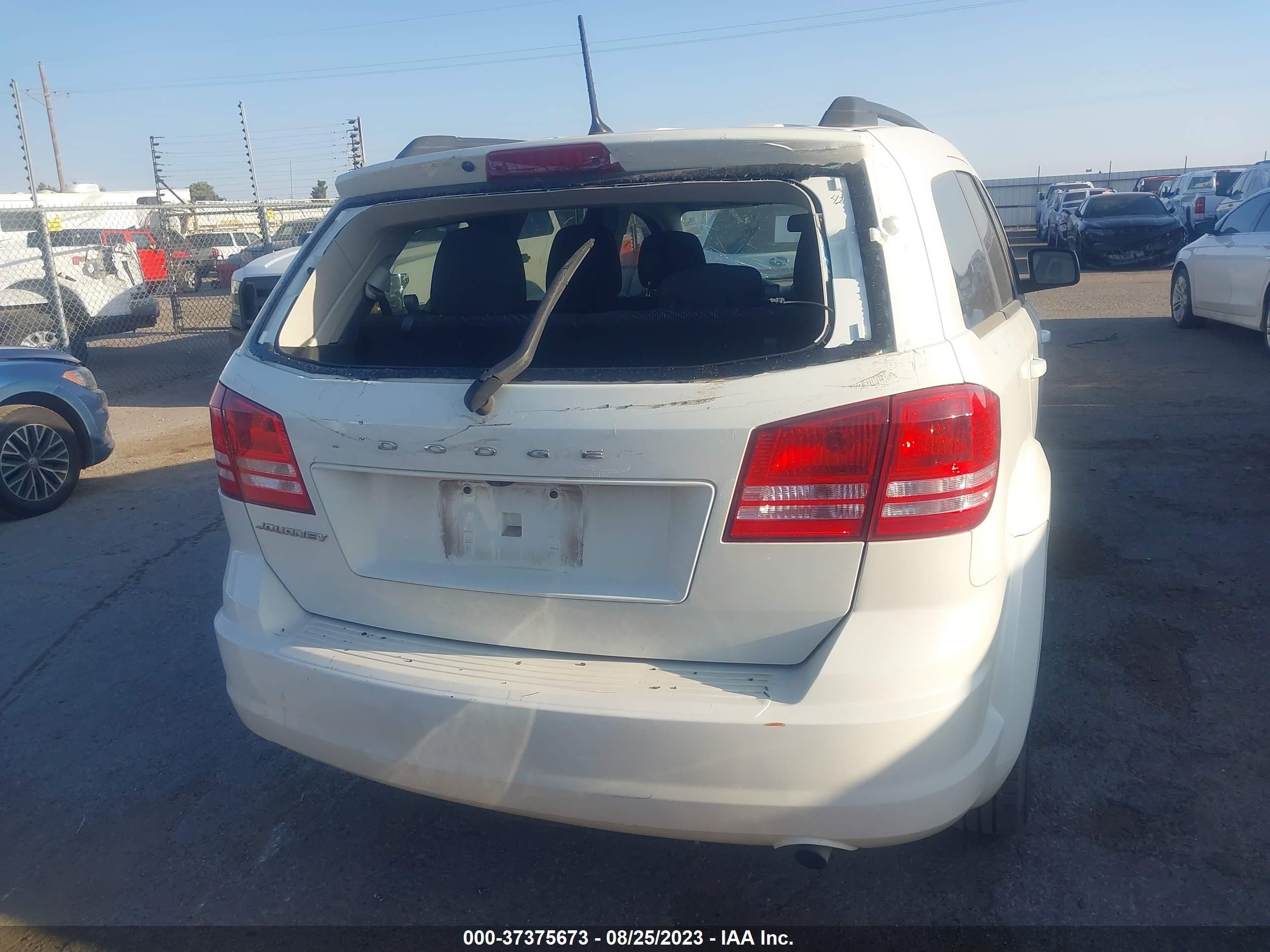 Photo 15 VIN: 3C4PDCAB0KT864640 - DODGE JOURNEY 