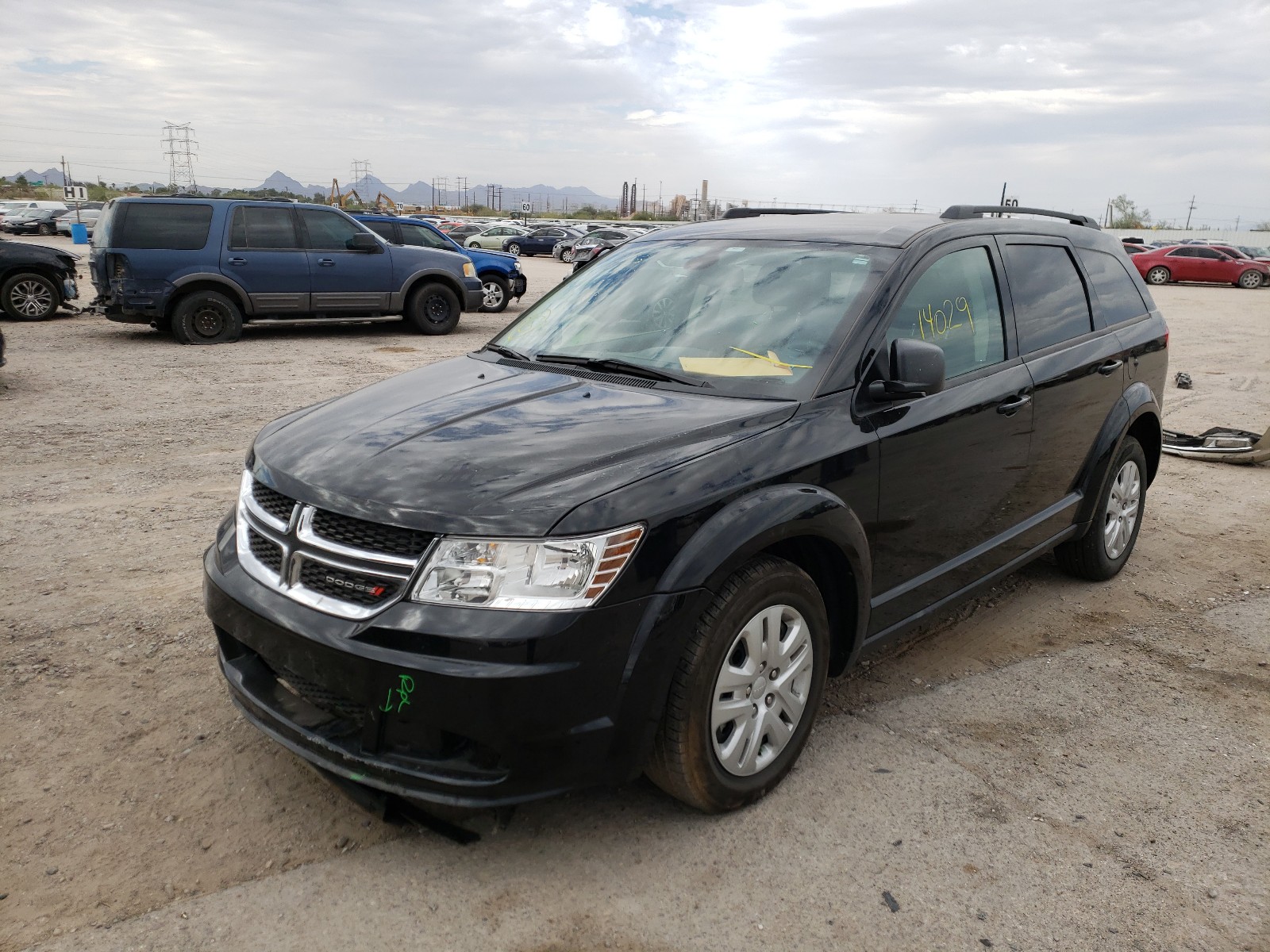 Photo 1 VIN: 3C4PDCAB0KT871863 - DODGE JOURNEY SE 