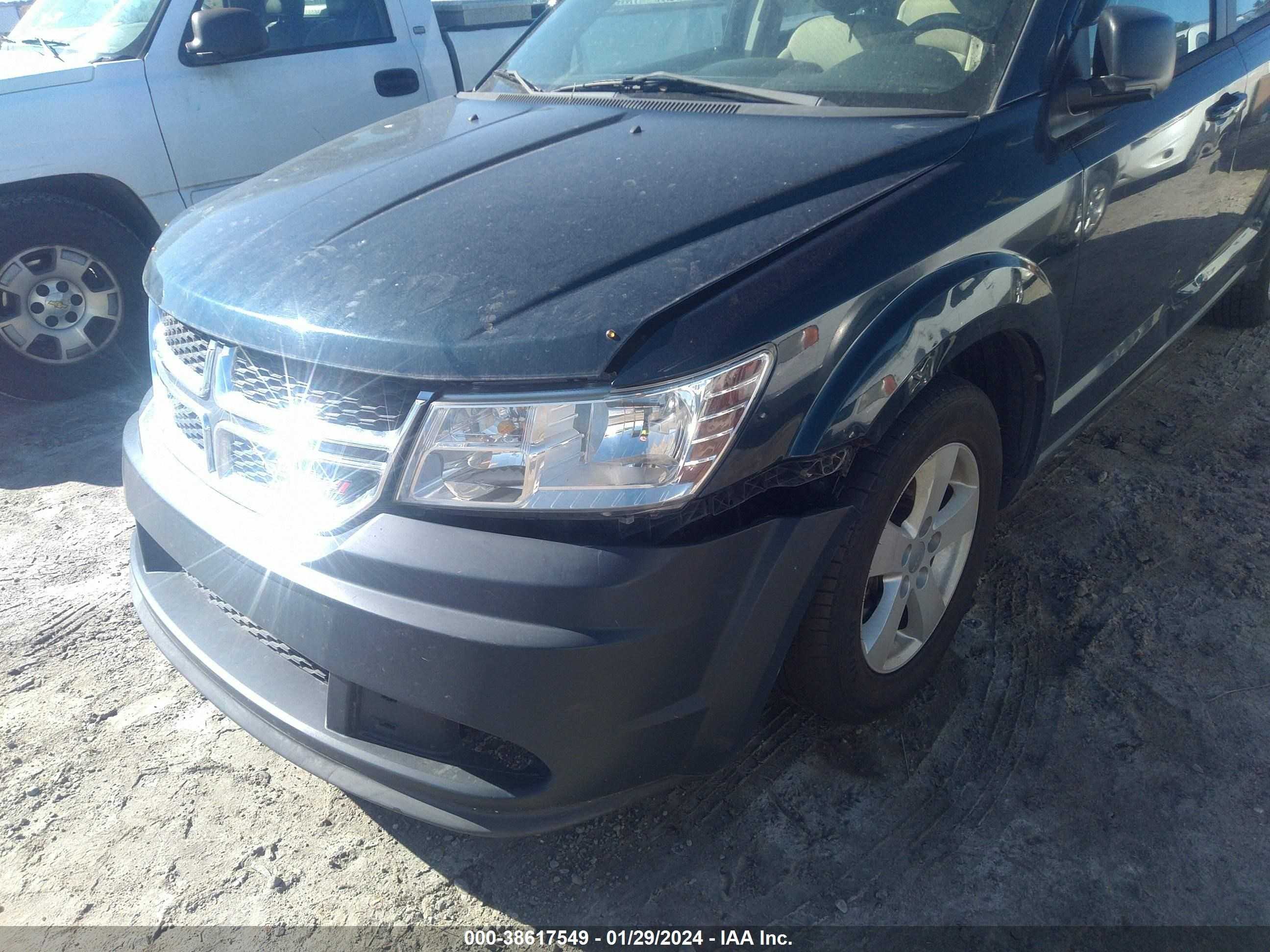 Photo 5 VIN: 3C4PDCAB1DT529714 - DODGE JOURNEY 