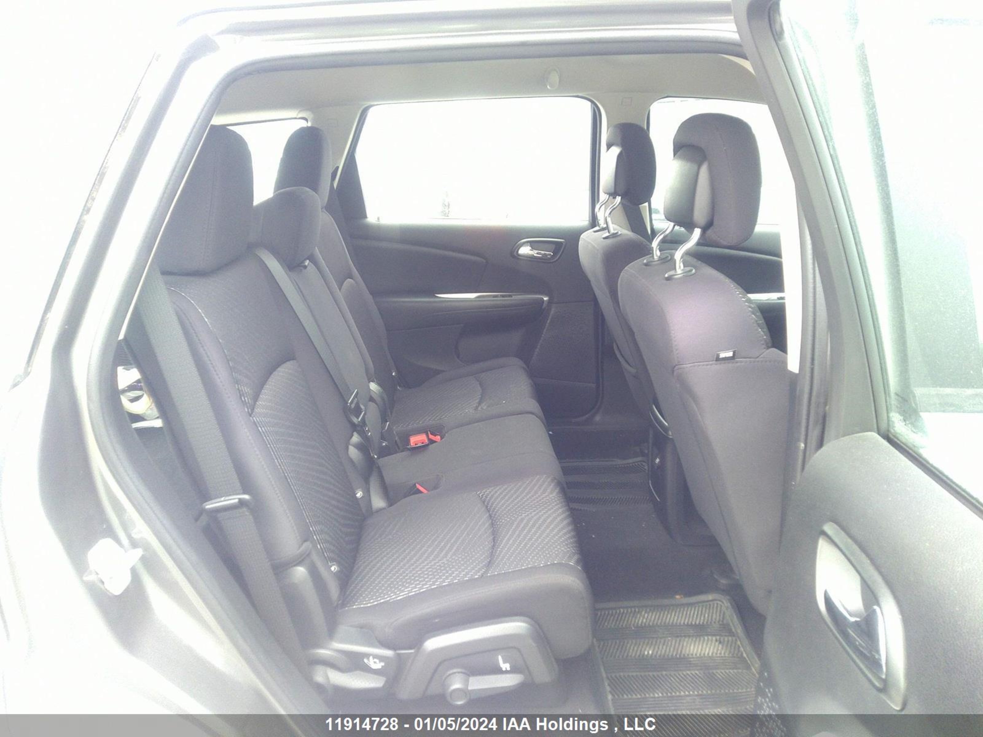 Photo 7 VIN: 3C4PDCAB1DT708271 - DODGE JOURNEY 