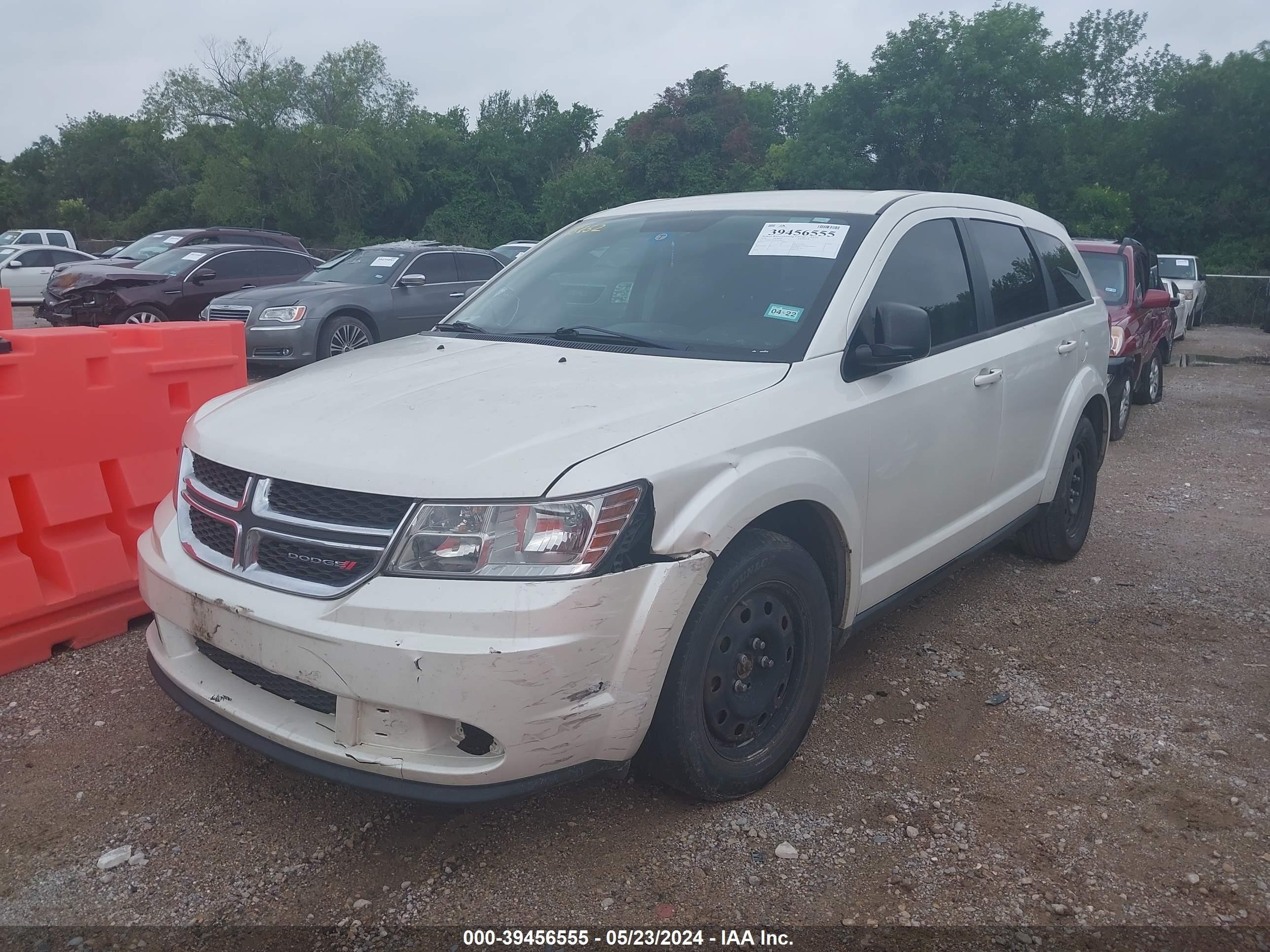 Photo 1 VIN: 3C4PDCAB1ET165862 - DODGE JOURNEY 