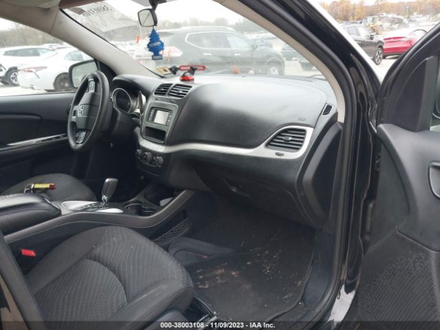 Photo 4 VIN: 3C4PDCAB1HT582001 - DODGE JOURNEY 