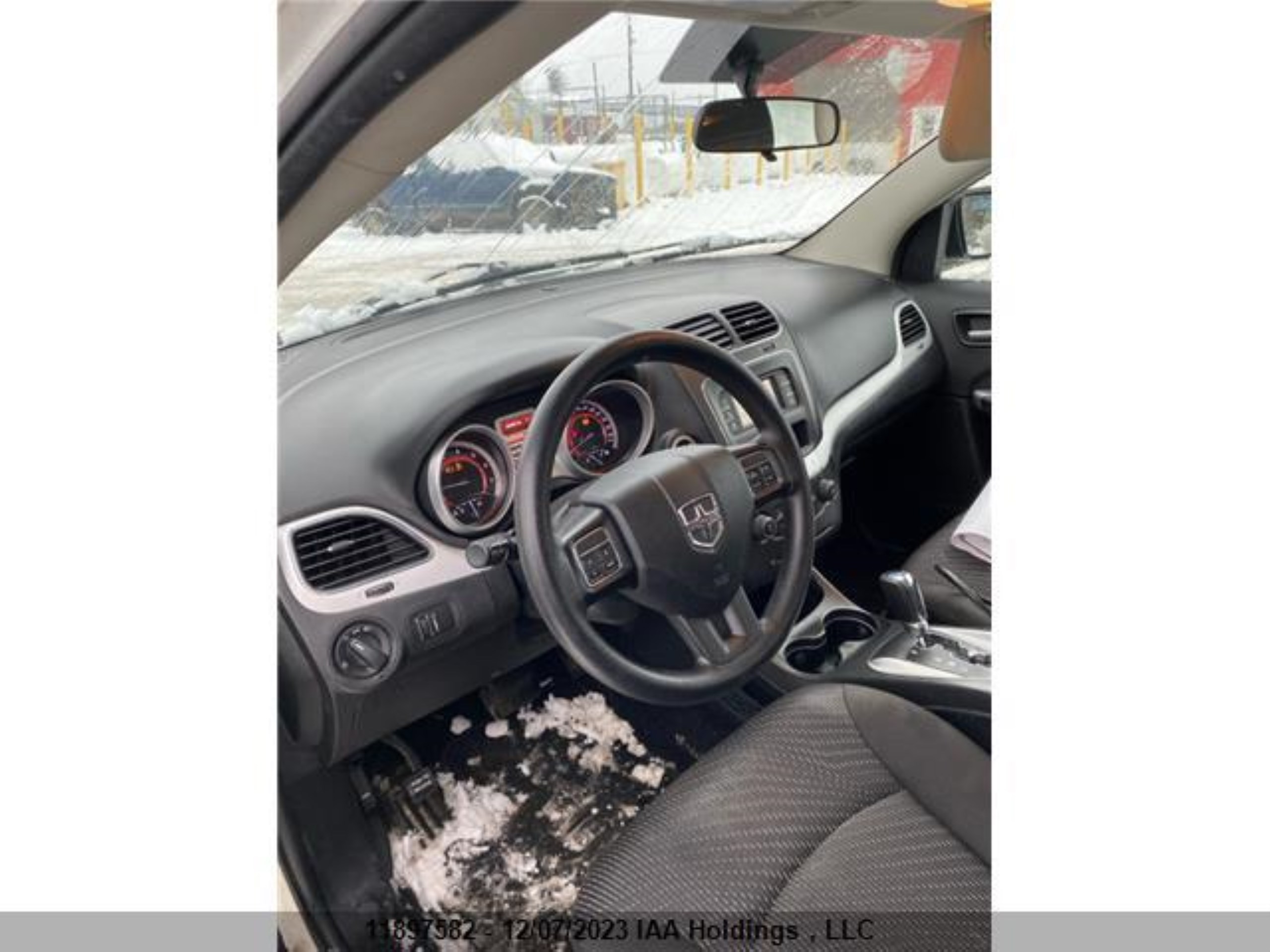 Photo 4 VIN: 3C4PDCAB1HT594018 - DODGE JOURNEY 