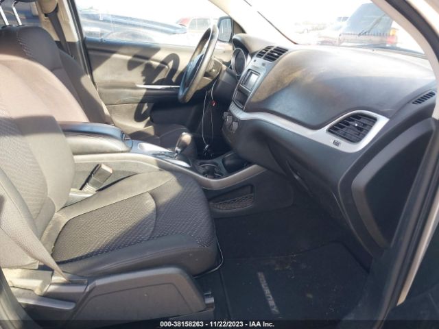 Photo 4 VIN: 3C4PDCAB1HT608211 - DODGE JOURNEY 