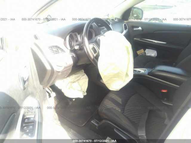 Photo 4 VIN: 3C4PDCAB1JT295795 - DODGE JOURNEY 