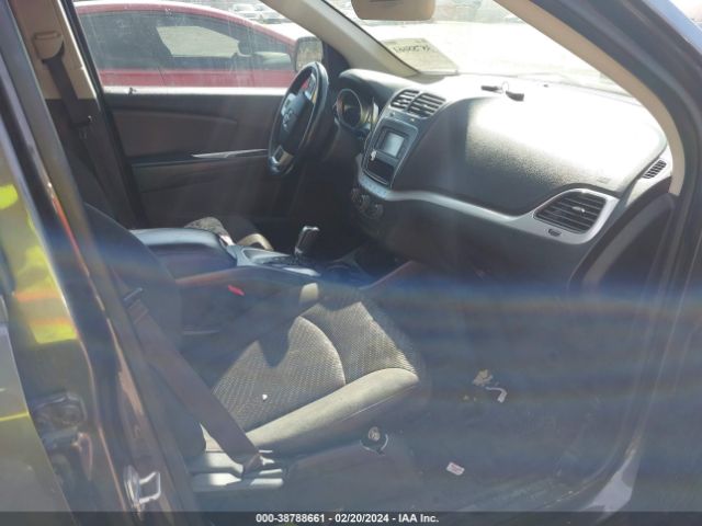 Photo 4 VIN: 3C4PDCAB1JT448806 - DODGE JOURNEY 