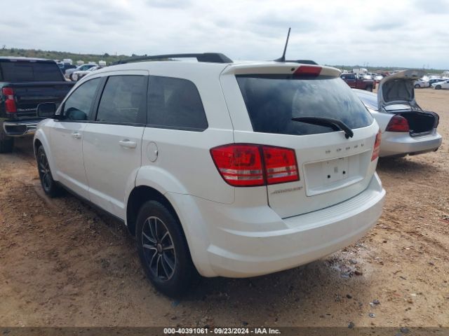 Photo 2 VIN: 3C4PDCAB1JT517946 - DODGE JOURNEY 