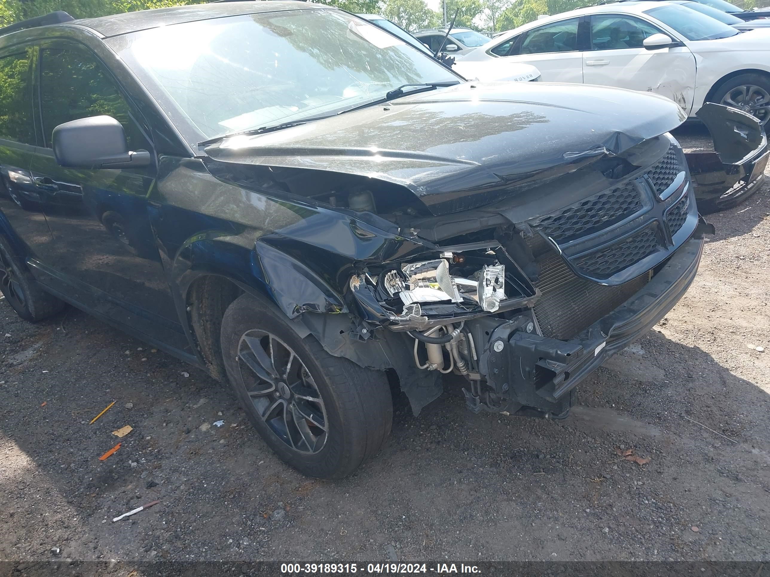 Photo 11 VIN: 3C4PDCAB1JT529174 - DODGE JOURNEY 