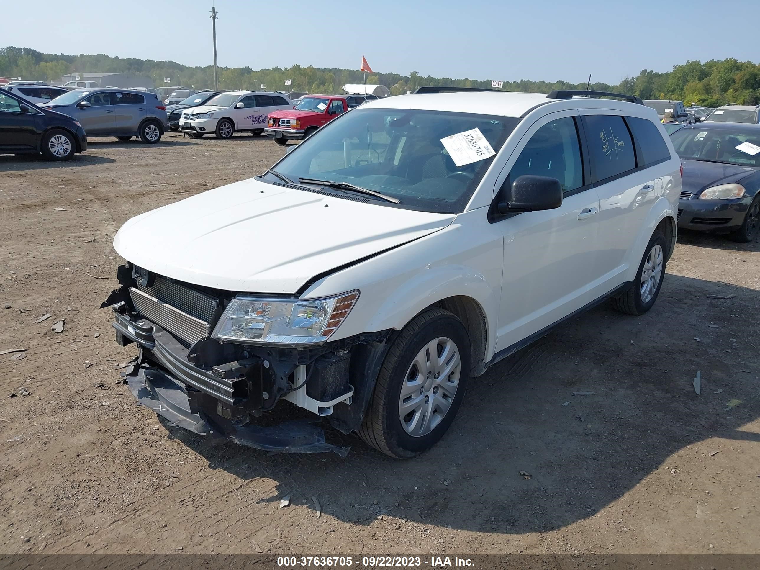 Photo 1 VIN: 3C4PDCAB1LT199734 - DODGE JOURNEY 