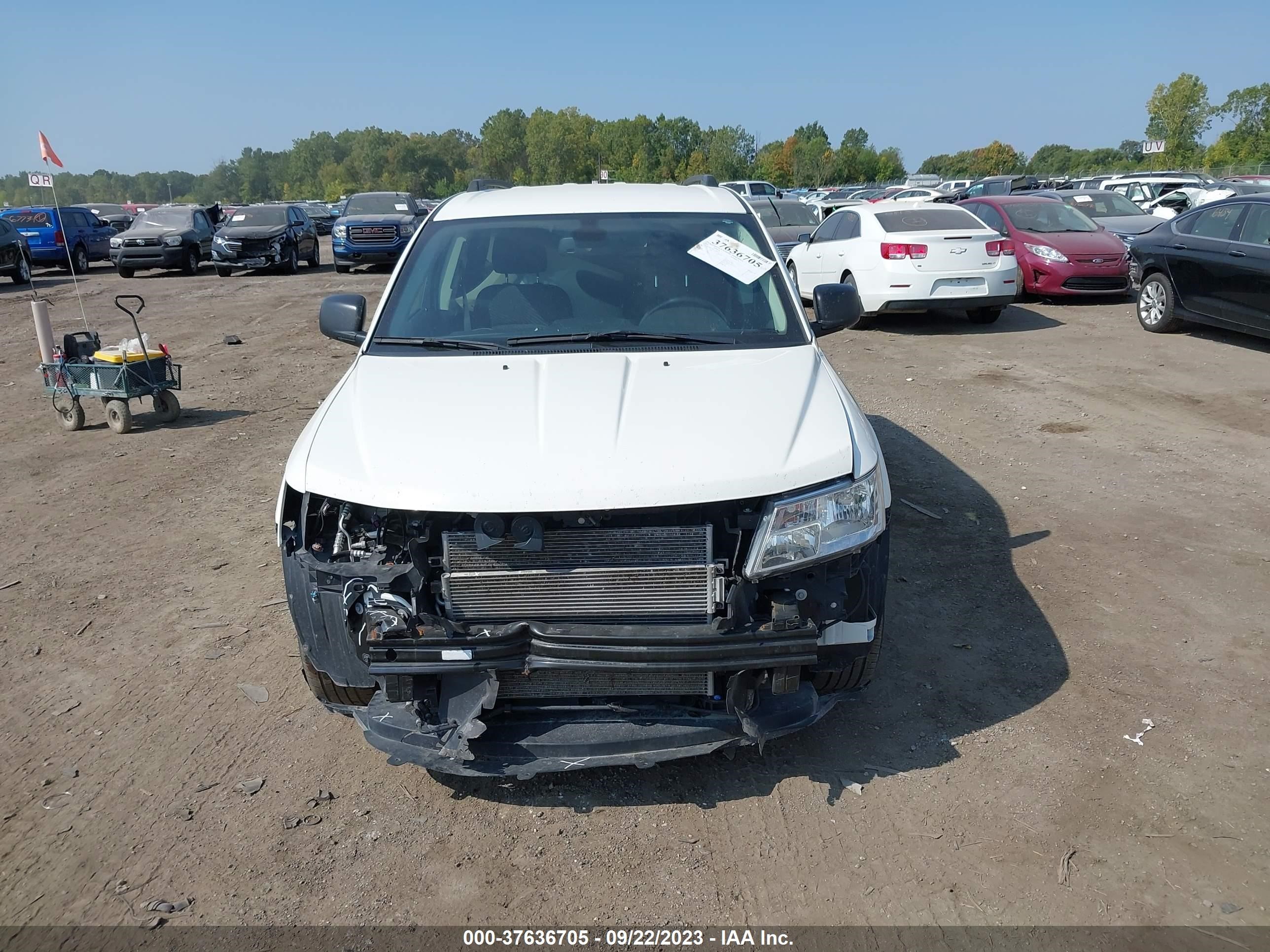 Photo 11 VIN: 3C4PDCAB1LT199734 - DODGE JOURNEY 