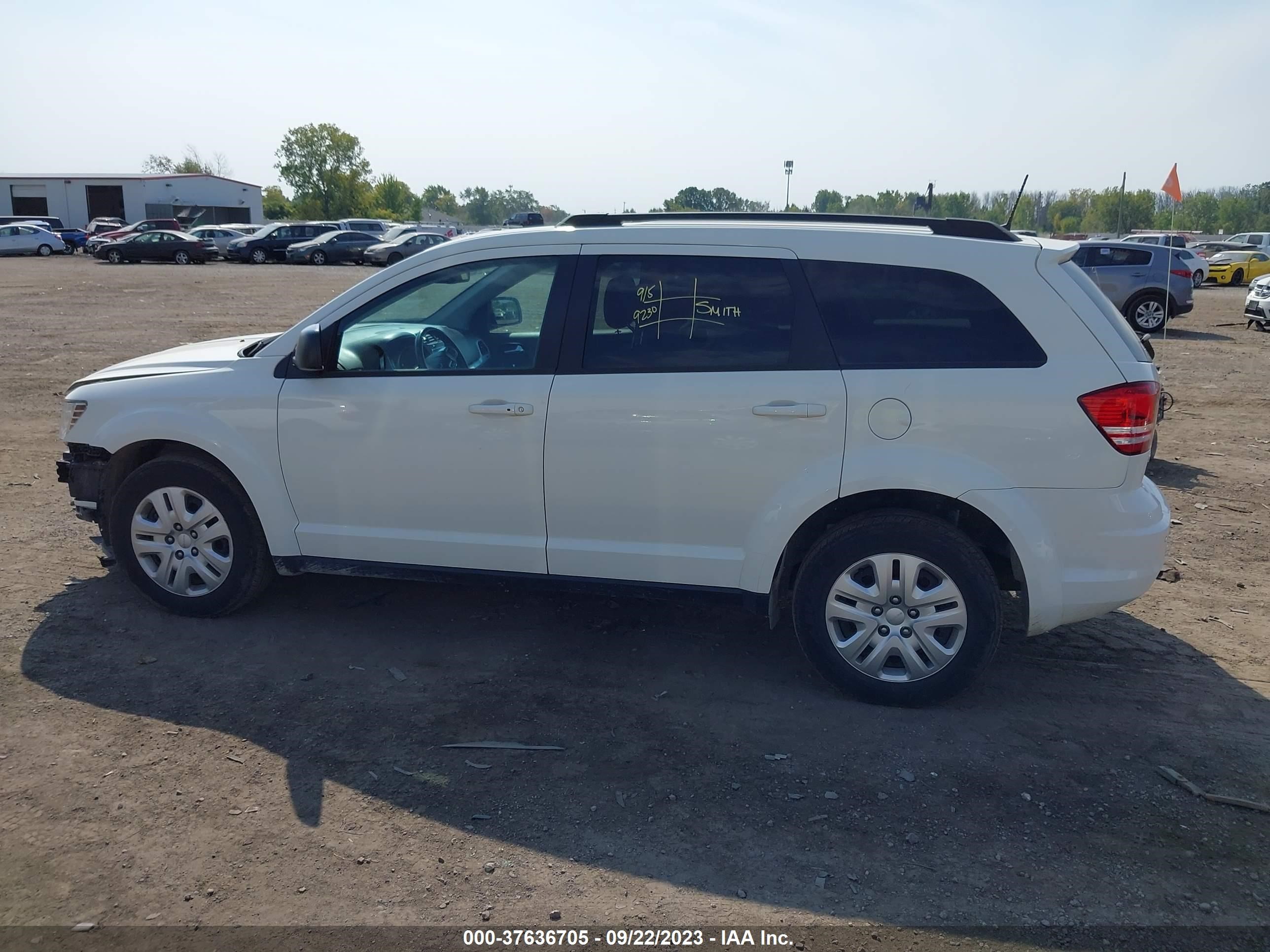 Photo 13 VIN: 3C4PDCAB1LT199734 - DODGE JOURNEY 