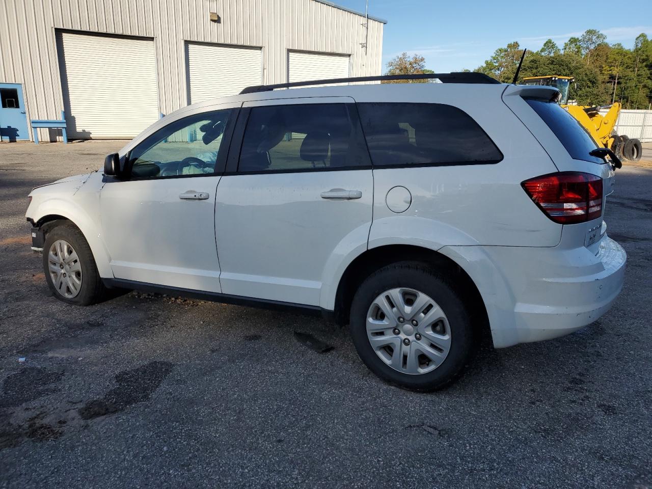 Photo 1 VIN: 3C4PDCAB1LT207105 - DODGE JOURNEY 